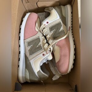 NEW BALANCE SIZE 5Y *NEW*